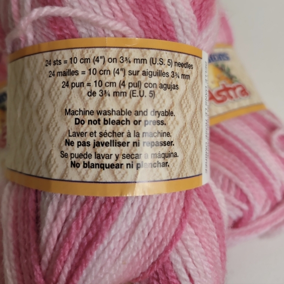 Patons Astra Pretty In Pink Ombre Acrylic Yarn New 3 Skeins - Picture 4 of 6